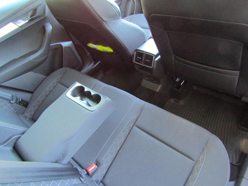 Škoda Karoq AmbitionPlus Drive 125let 1.6 - fotka 25 z 29