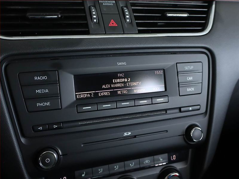 Škoda Octavia (2013) 2.0 TDI, Tempomat - fotka 16 z 19