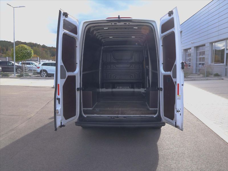 Volkswagen Crafter 2,0 TDI 103kW L3 H2 CZ DPH - fotka 9 z 24