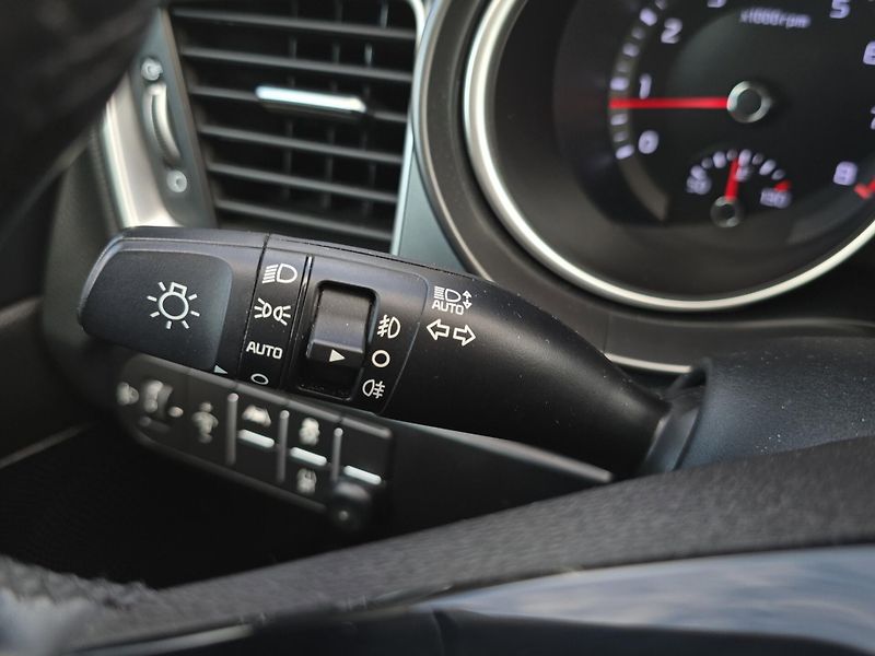 Kia Ceed (2022) Spin 1.5T-GDi 117kW A/T, Serv. - fotka 12 z 25