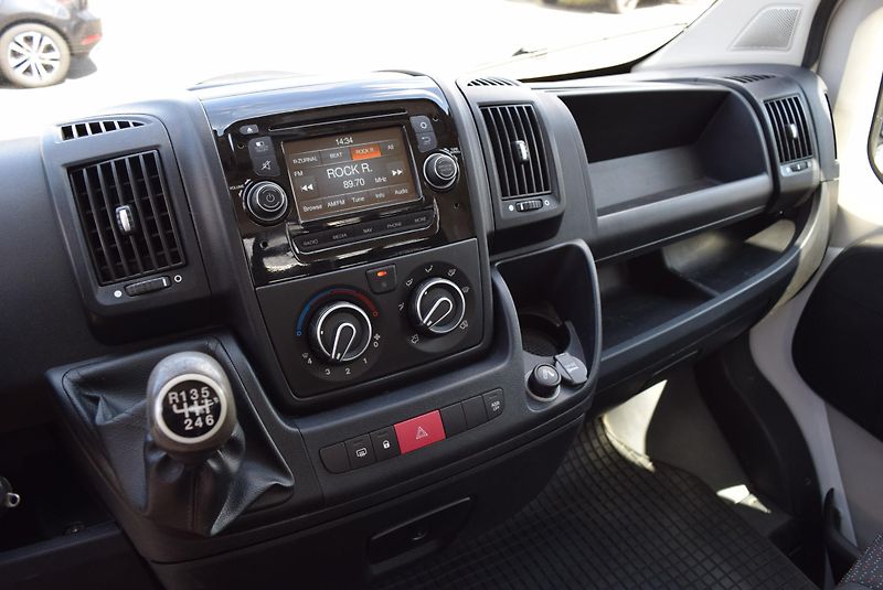 Peugeot Boxer (2015) 2.2HDI 96kw VALNÍK NAVI AC - fotka 21 z 35