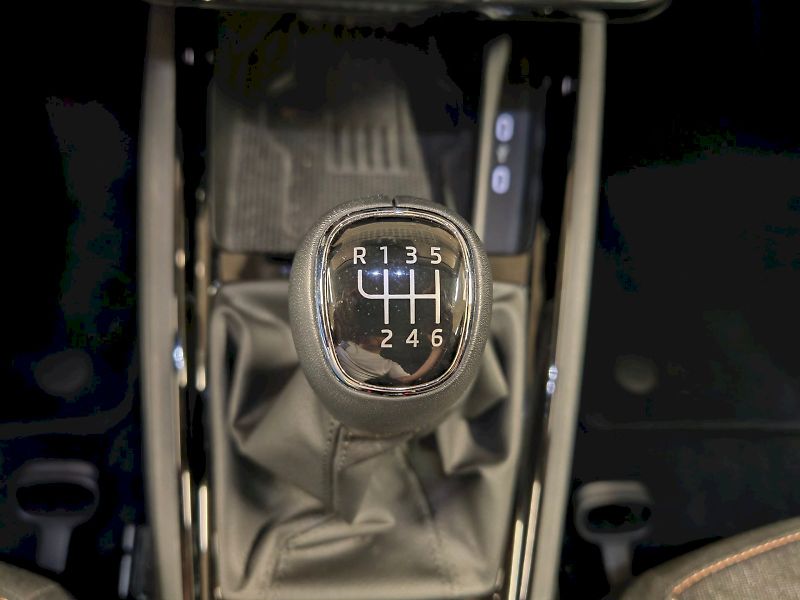 Škoda Scala (2025) 1.5 TSI 110 kW Top Selection - fotka 18 z 29