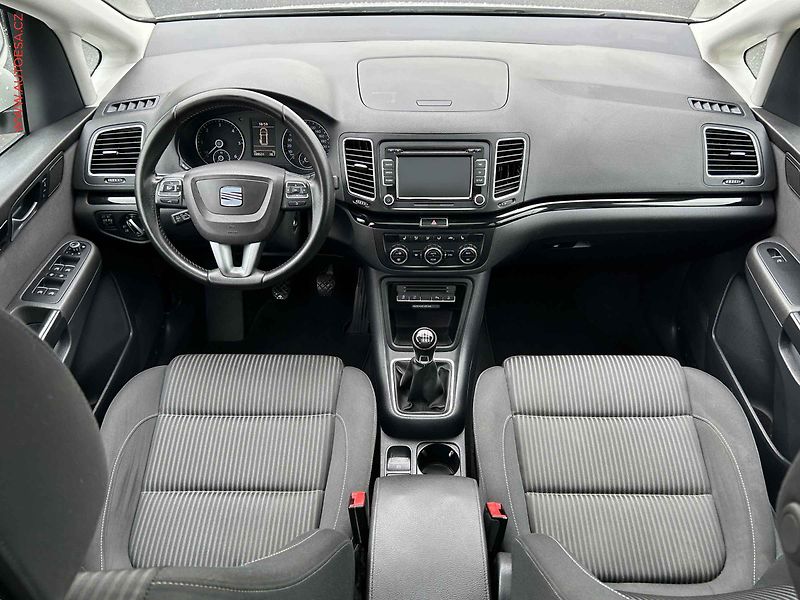 Seat Alhambra (2012) 2.0 TDi, Style, autoAC - fotka 8 z 18