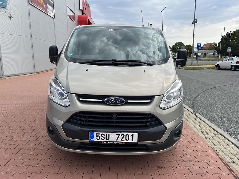 Ford Transit Custom 2.2 TDCi 9 míst - fotka 3 z 27
