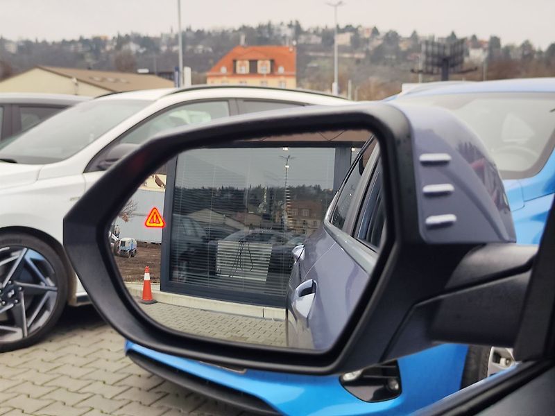 Hyundai Kona 1.6 GDI/95kW HEV Smart Tech - fotka 15 z 32