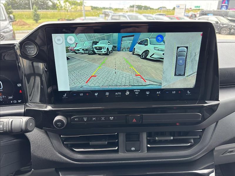 Ford Tourneo Custom 2,0 EcoBlue 125kW TitaniumX L2 - fotka 29 z 35