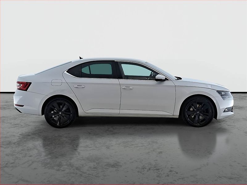 Škoda Superb (2016) 2.0 TDI, Automat, Kůže, Navi - fotka 6 z 20