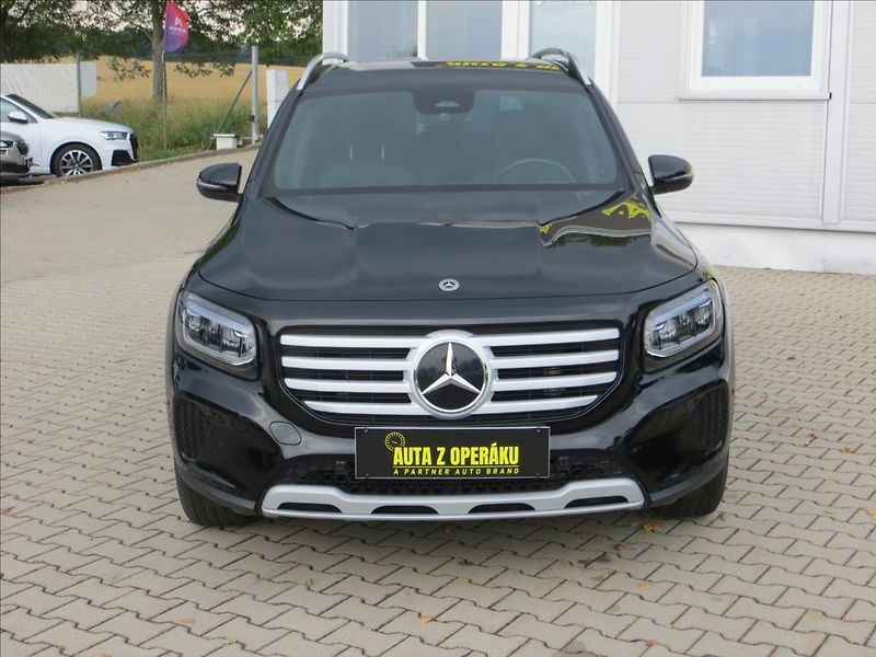 Mercedes-Benz GLB 2,0 200d 4Matic DCT 110kW ČR - fotka 2 z 23