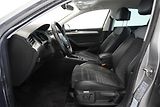 Volkswagen Passat   2,0 TSI 162kW AUT. - náhled 11