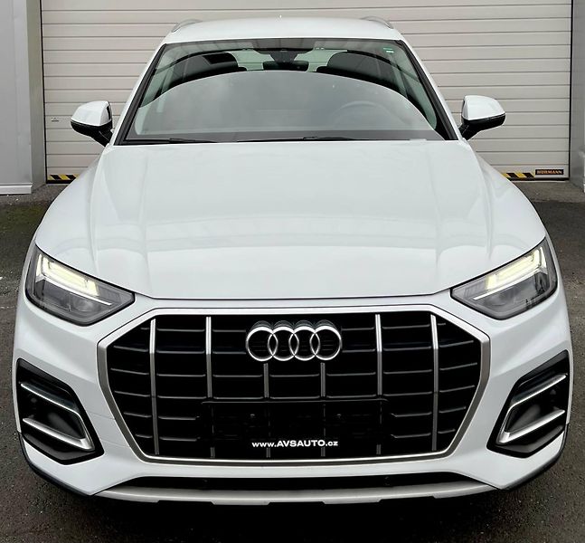 Audi Q5 (2023) 120kW ADAPTIVNÍ TEMPOMAT  - fotka 2 z 25