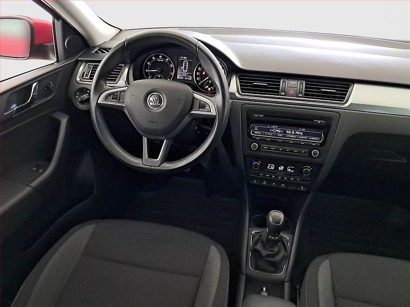 Škoda Rapid (2014) Spaceback 1.2 TSI, ČR,1.maj - fotka 7 z 15