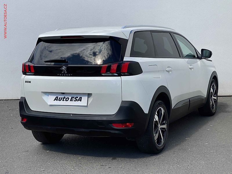 Peugeot 5008 (2019) 1.5 HDi, Active, AT, navi - fotka 4 z 19