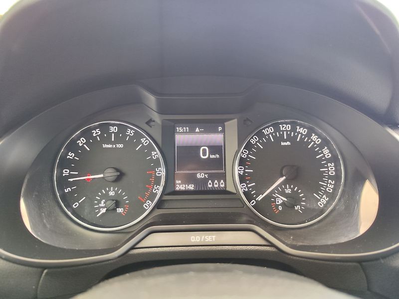 Škoda Octavia 1.6 TDi/81kW Style DSG - fotka 16 z 31