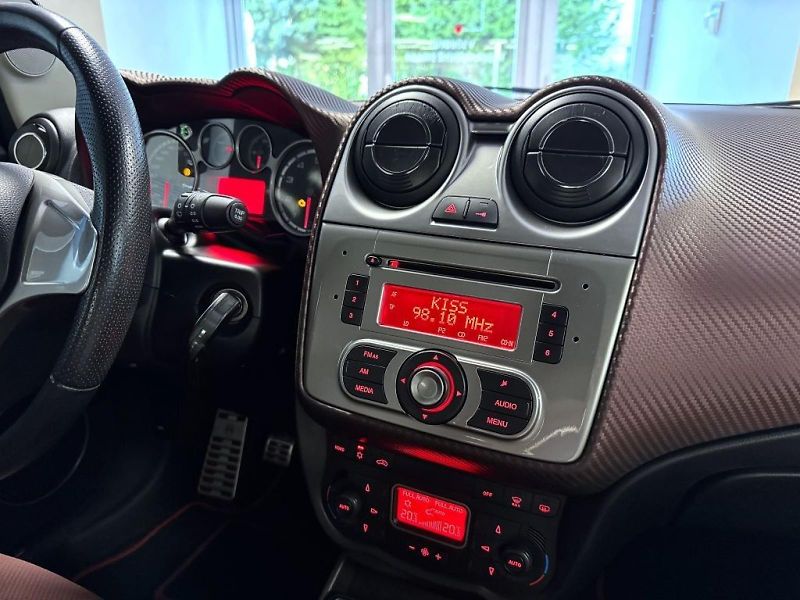 Alfa Romeo MiTo (2011) 1,4 T Multiair 135k MT Distinc - fotka 8 z 15