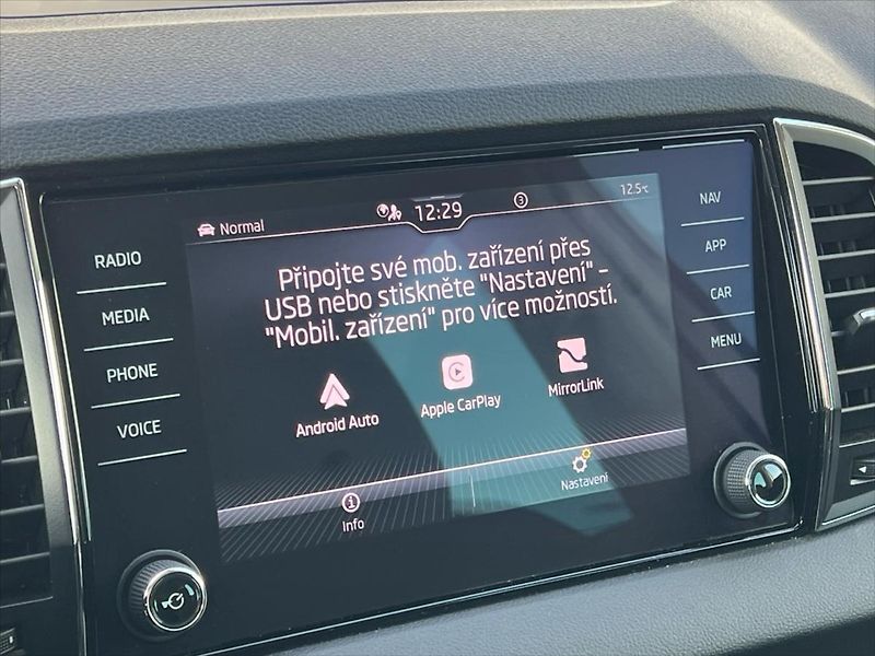 Škoda Karoq 2,0 TDi 85kW STYLE - fotka 22 z 26