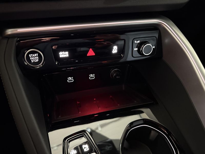 Audi Q5 (2026) TDI 150kW 4X4 S-LINE R20 3D!!! - fotka 47 z 61
