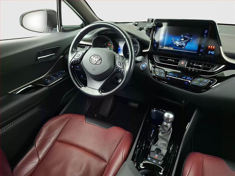 Toyota C-HR (2018) 1.8 Hybrid, Automat - fotka 7 z 19