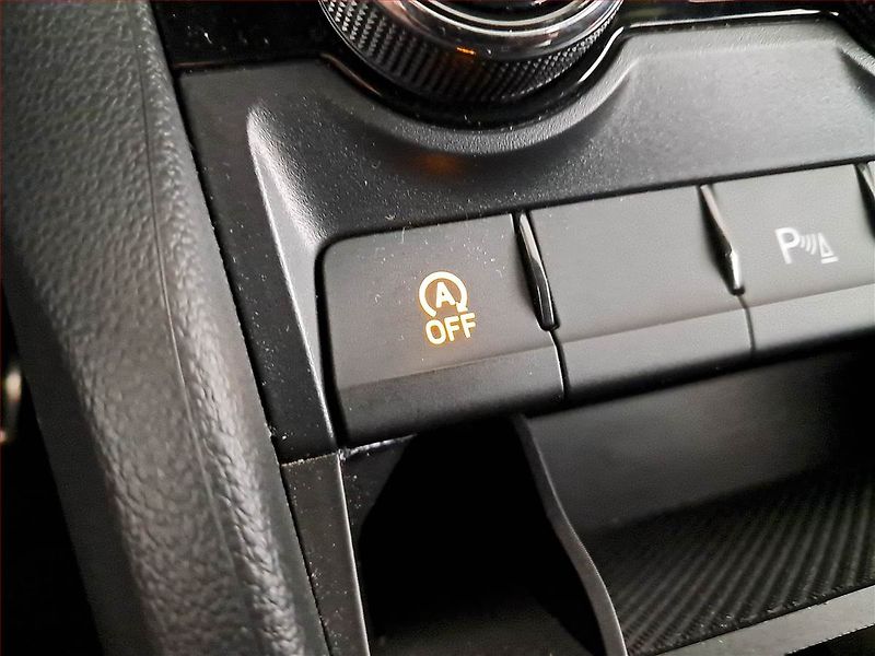 Škoda Karoq (2021) Sportline 1.5 TSI - fotka 23 z 28