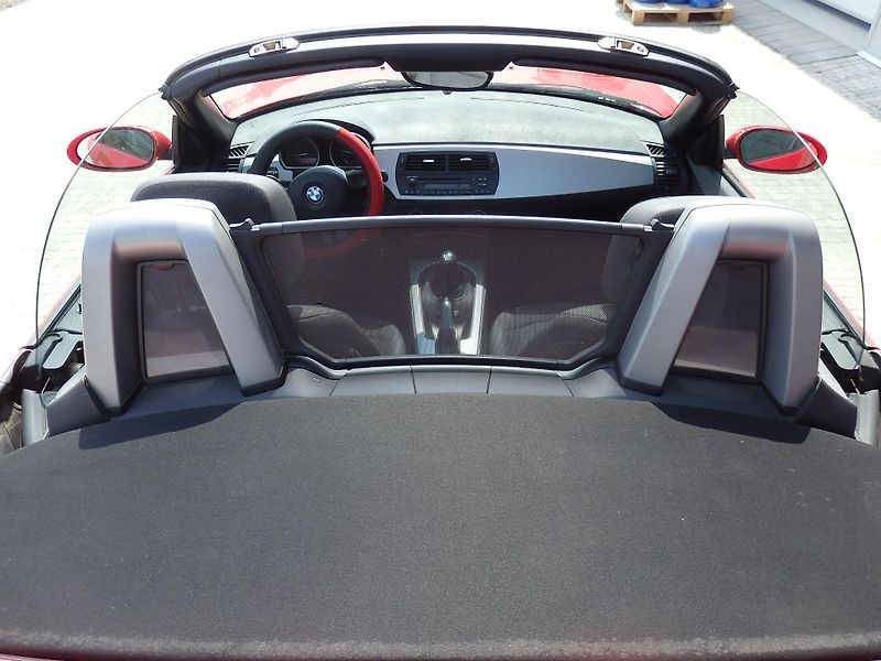 BMW Z4 2.0i 110 kW KLIMATIZACE - fotka 13 z 17