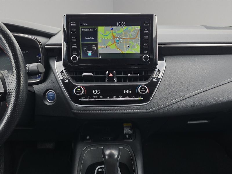 Toyota Corolla (2020) GR Sport 2.0 HEV A/T 131kw, se - fotka 20 z 27