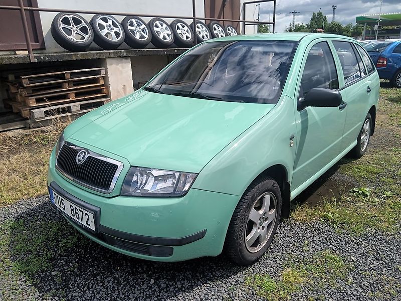 Škoda Fabia 1.4 MPI Combi - fotka 1 z 24