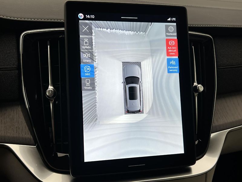 Volvo XC90 (2026) B5 AWD DARK PLUS AUT - fotka 35 z 48
