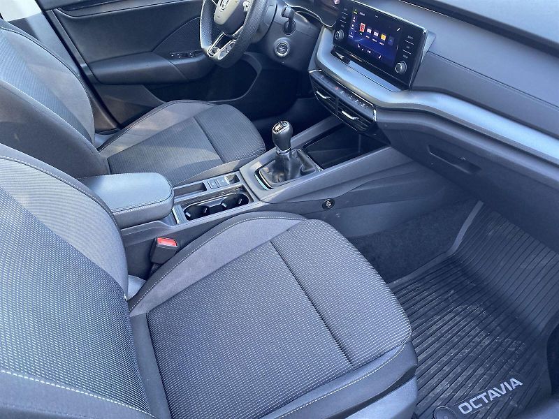 Škoda Octavia (2022) 2.0 TDI Ambition + - fotka 8 z 33