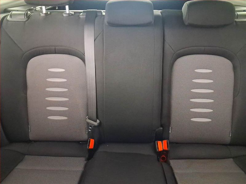 Kia Ceed (2013) 1.6 GDI, Navi, Tempomat - fotka 10 z 16