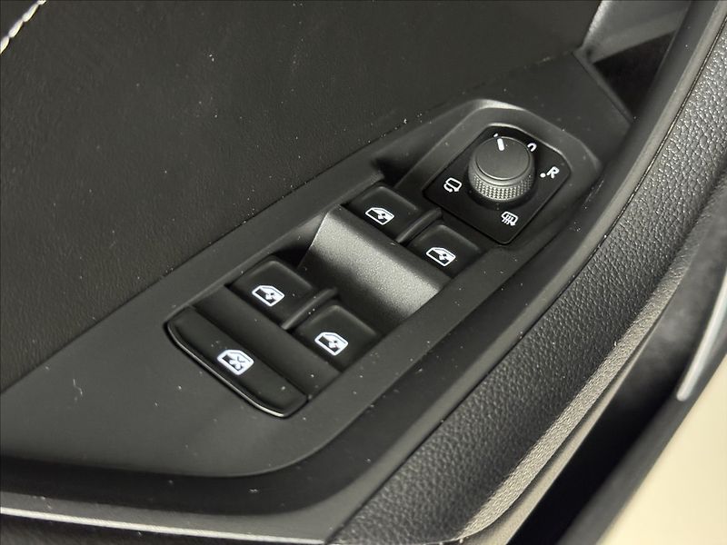 Škoda Kodiaq 2,0 TDi  DSG L&K LED Virtual A - fotka 22 z 45