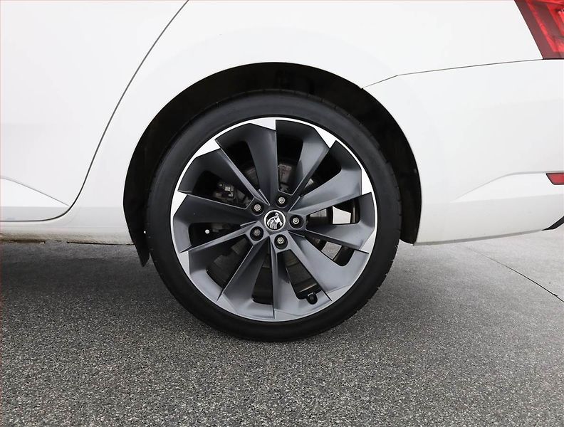Škoda Superb (2020) 2.0 TDI - fotka 20 z 20