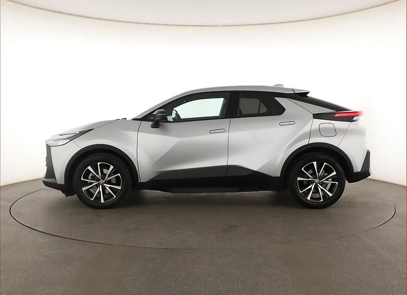 Toyota C-HR (2025) 2.0 Plug-in - fotka 3 z 21