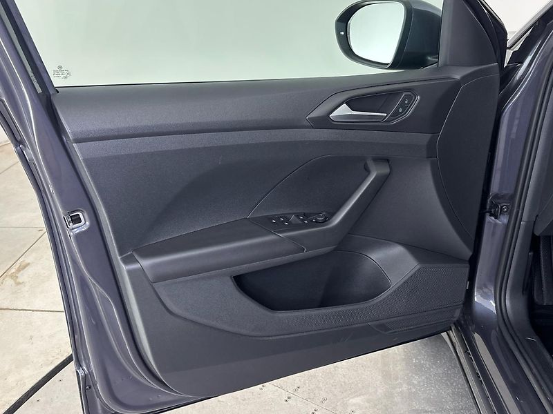 Volkswagen T-Cross Limited - fotka 13 z 27
