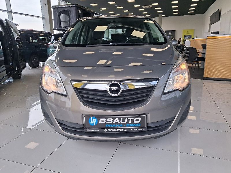 Opel Meriva 1.4i 74kW 2012 - fotka 2 z 15