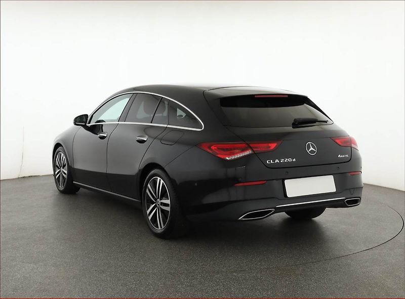 Mercedes-Benz CLA (2021) 220 d 4MATIC - fotka 4 z 21
