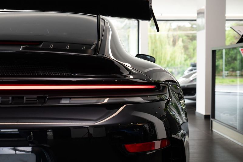 Porsche 911 Weissach - fotka 22 z 24