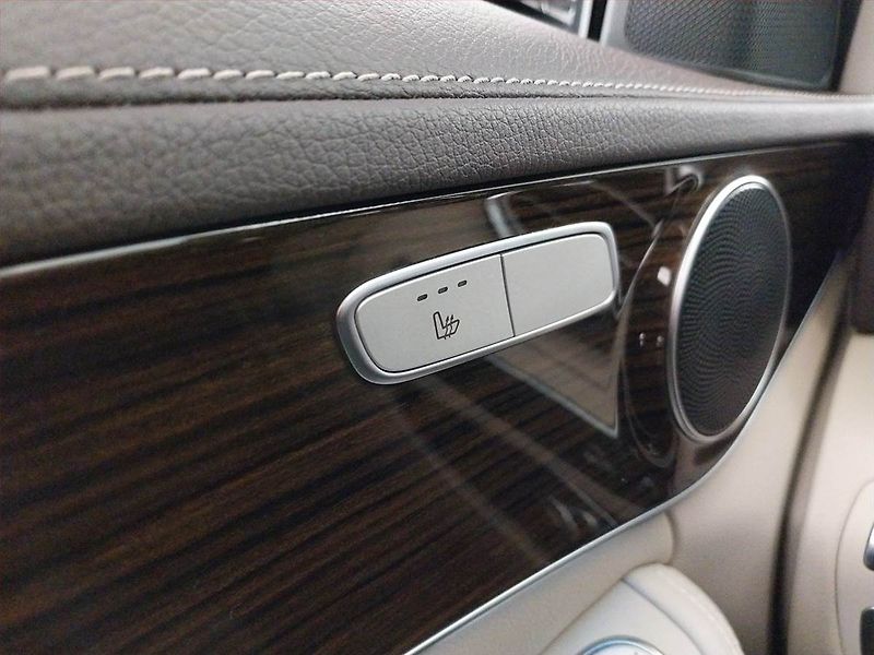 Mercedes-Benz Třídy C (2018) C 250 d 4MATIC, 4X4, Automat - fotka 20 z 22