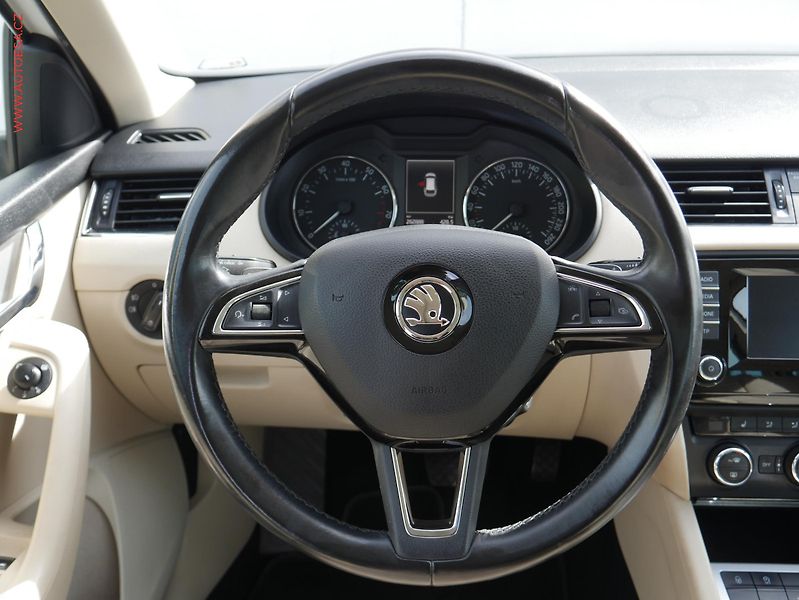 Škoda Octavia (2013) 1.8 TSI 4x4, ČR, DSG, bixen - fotka 14 z 17