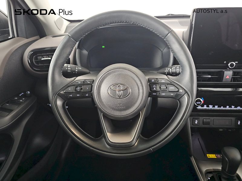 Toyota Yaris Cross (2025) 1.5HEV 130k EXECUTIVE - fotka 5 z 25