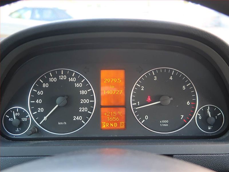 Mercedes-Benz Třídy A (2005) A 150 , Automat, po STK - fotka 11 z 16