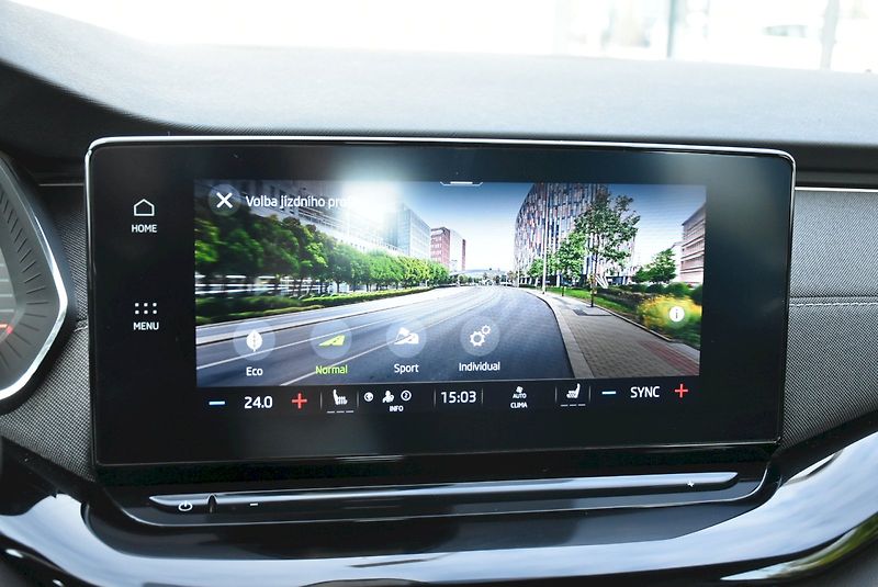 Škoda Octavia (2023) Style Plus 1.5 TSI 110kW DSG - fotka 15 z 30