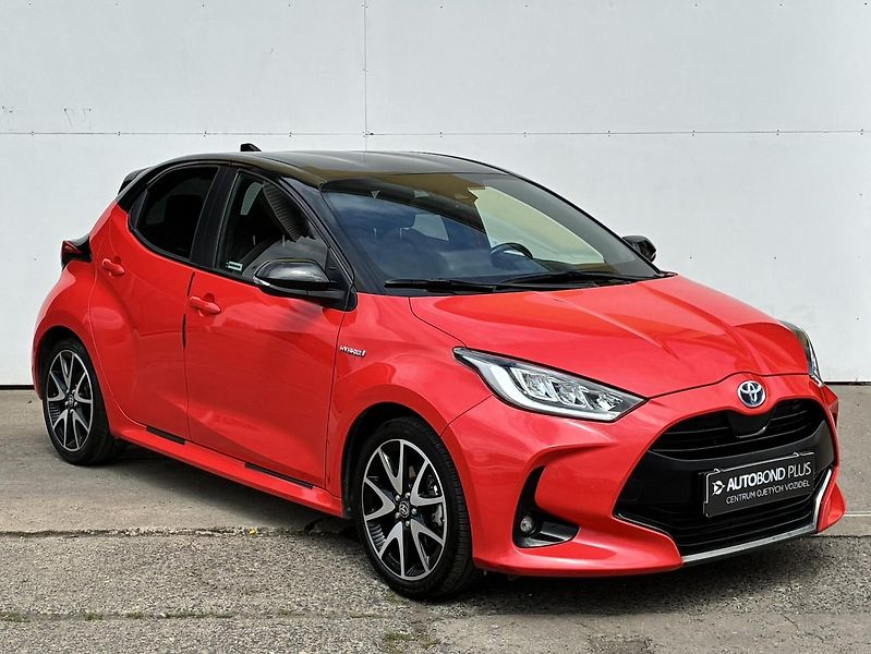 Toyota Yaris 1.5 HSD e-CVT Premier Edition - fotka 6 z 23