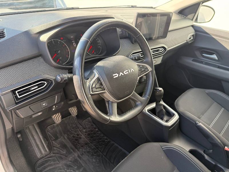 Dacia Jogger (2023) 1.0 TCe 81 kW Comfort - fotka 8 z 20