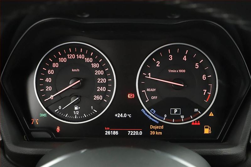 BMW X1 (2016) xDrive20i - fotka 9 z 20