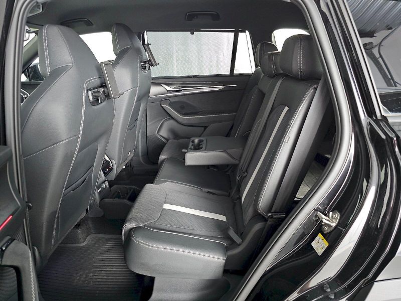 Škoda Kodiaq (2025) 2.0TDi 142kW 4X4 SPORTLINE 7S - fotka 7 z 32