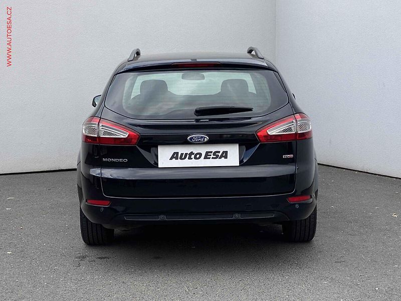 Ford Mondeo (2010) 2.0TDCi, AC, tempo, park - fotka 5 z 16