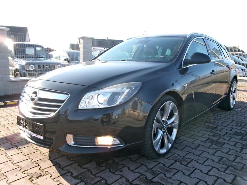 Opel Insignia (2010) 2.0 CDTi - ZADÁNO - fotka 2 z 31