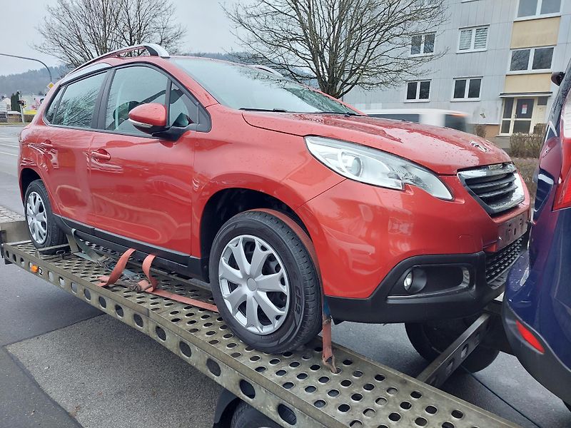 Peugeot 2008 (2015) 1.2-81kW THP - fotka 32 z 38