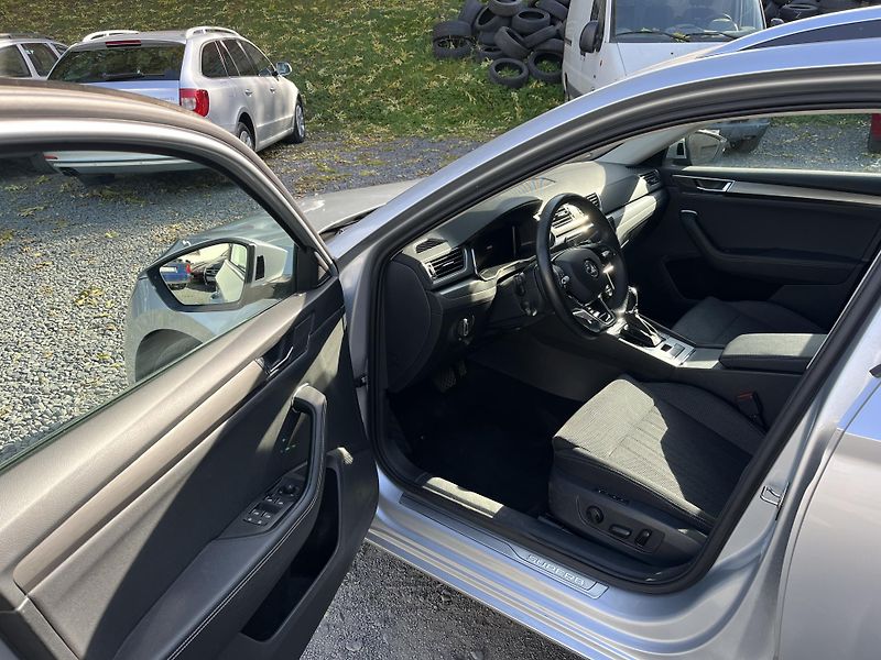 Škoda Superb (2022) 2,0 TDi 110 Kw DSG AMBIENTE + - fotka 9 z 18
