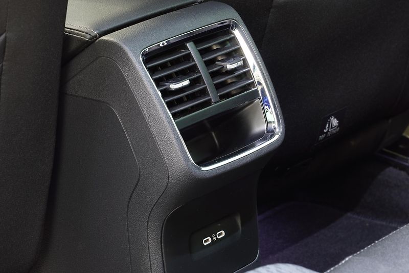 Škoda Octavia 2.0TDi,110kw,Style,Navi,ČR - fotka 17 z 32