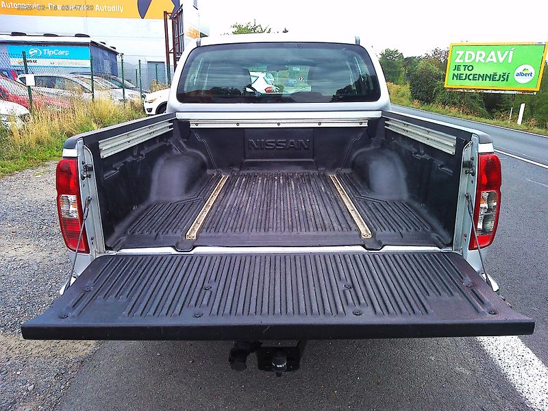 Nissan Navara 2.5 DCi, 126 kW,klima,nová STK - fotka 5 z 20